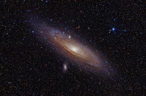  Andromeda galaxen - ett binärt solsystem